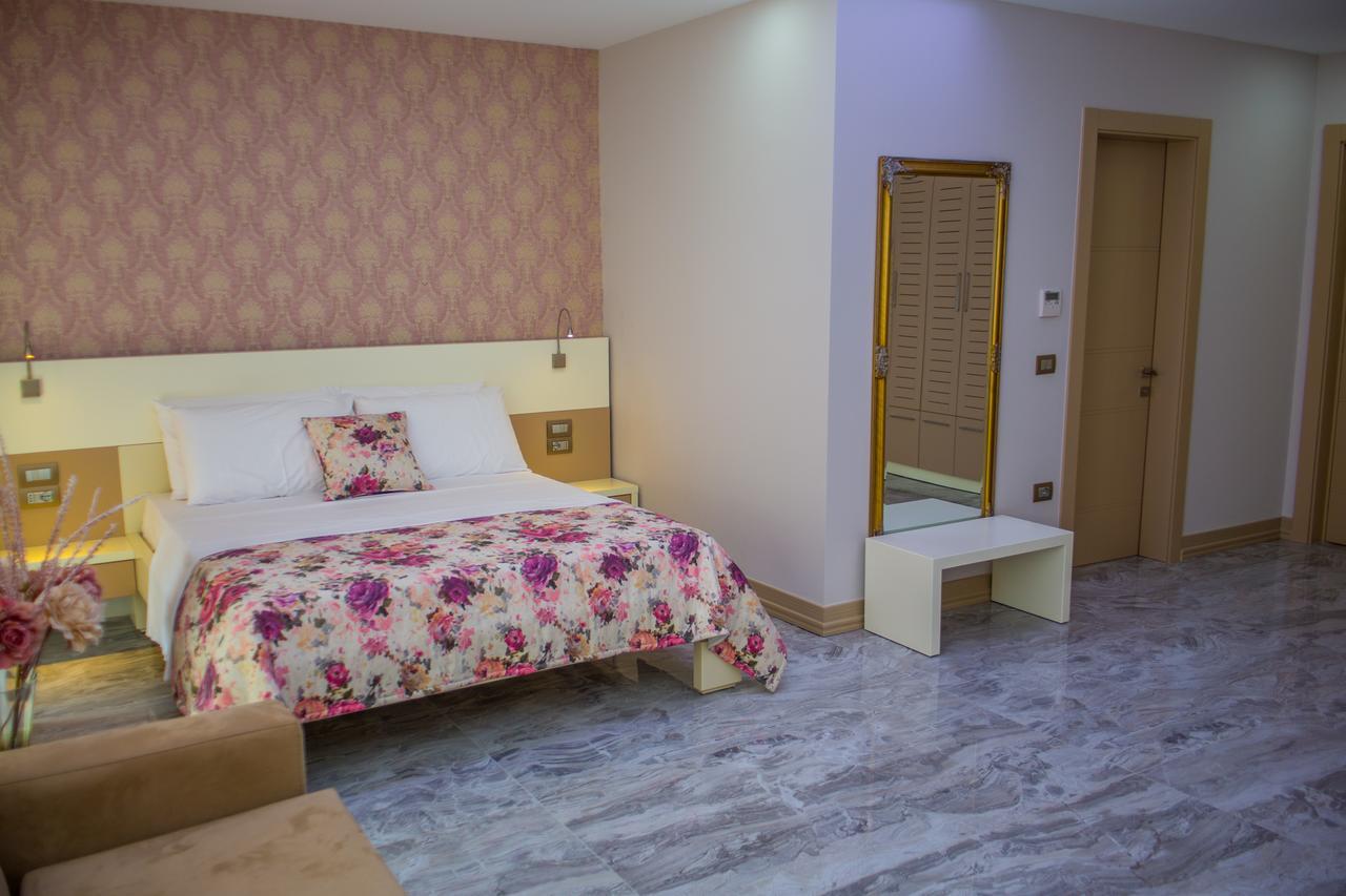 Hotel Vila Koral Durrës 外观 照片